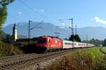 1216 011 mit einem EC nach Mnchen am 09.10.2010 unterwegs bei Niederaudorf.