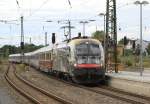 Die 1216 020 mit EC 83 von Mnchen nach Verona bei der Einfahrt in den Bf. Rosenheim am 11.09.2013