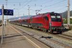 1216 230 fährt am 10.07.2015 als RJ77 in Kapfenberg ein.