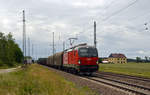 1293 059 der ÖBB führte am 07.06.20 einen Güterzug, bestehend aus Schiebewand - und Langschienenwagen, durch Saxdorf Richtung Falkenberg(E).