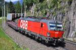 1293 037 mit einer RoLa auf Bergfahrt in Gries am Brenner, aufgenommen am 23.07.2020.