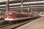 Ein hufiger Gast war auch der 4010 in der Halle des Mnchner Hauptbahnhofs. Hier der 4010 023 am 31. Mai 1991.