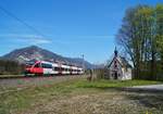 In der Quarantänezeit wurden die S-Bahn-Linien in Tirol auf ein Minimum herabgefahren. Daher wurden die S 1 (Kufstein - Telfs-Pfaffenhofen) auf den Ast Kufstein - Innsbruck und die S 2 (Jenbach - Ötztal) auf den Ast Innsbruck - Ötztal gekürzt. Mit der Führung eines solchen Kurzläufers war der 4024.067 am 16.04.2020, einem lauwarmen Frühlingstag kurz nach Beendigung der Quarantäne, beschäftigt, als er als S 5116 an der Brixlegger Antoniuskapelle vorbei Richtung Innsbruck unterwegs war. Wenige Tage später wurde auf den S-Bahn-Linien wieder fahrplanmäßiger Normalbetrieb aufgenommen.