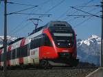 Hier ist die 4024 032 bei voller Fahrt in Schlins als REX nach Bludenz unterwegs (19.3.2010).

Lg
