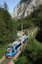 4024 120  S-Bahn Steiermark  fhrt als R 3790 von Kleinreifling nach Selzthal. Dies war einer der seltenen Einstze auf der Gesusebahn. Gstatterboden 16.08.2009

