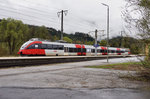 4024 113-5 als S1 4228 (Greifenburg-Weißensee - Friesach), am 9.4.2016 in Greifenburg-Weißensee.