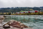 4024 117-6 fährt als S1 4244 (Lienz - Friesach), in die Haltestelle Berg im Drautal ein.
Aufgenommen am 2.10.2016.