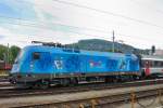 1116 080-1,  UEFA-Lok , macht sich mit internationalen Fans auf den Weg nach Wien zum Viertelfinale Kroatien - Trkei. Ausfahrt Salzburg Hbf, 20.06.2008, 13:36 Uhr.