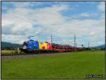 1116 056 zieht einen Zug gebildet aus zwei beladenen und zwei leeren Autowgen (DDm) aus Wien Sd nach Villach. Lind 05.07.2008
