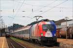1116.003 'EM-Lok Frankreich' am 7. Juli 2009 mit dem OEC 563 nach Wien West whrend seiner Durchfahrt im Bf. Amstetten mit 140 km/h.