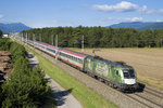 Am 14. August 2016 ist 1016 023  ÖBB Green Points  mit dem EuroNight 234 von Roma Termini nach Wien Hauptbahnhof unterwegs und durchfährt gerade in flotten Tempo die Neunkirchner Allee.