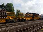 Weichentransportwagen in gegengleicher Transportstellung, Bhf.