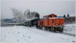 VL 16 & 83-180 fahren mit einem Adventzug auf der Feistritztalbahn von Weiz nach Birkfeld. 
Weiz 8.12.2012