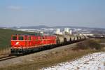 NLB - Tandem 2143 070-7 und 2143.56 mit dem SLGAG 97415 nach Wetzleinsdorf am 25.Februar 2018 kurz nach Ernstbrunn.