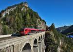 Ein Railjet nach Graz am 31.10.2012 bei Breitenstein auf dem Krausel-Klause-Viadukt.