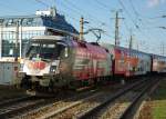 1116 246-8  50 Jahre Bundesheer  mit Regionalzug 2410 aus Laa an der Thaya und retour bei der Einfahrt in den Bahnhof Wien Floridsdorf. Aufgenommen am 23.08.2009.