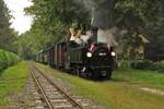 Der GK21 von Steyr Lokalbahnhof nach Grünburg war am 28.7.2023 mit der 298.102 bespannt die mit der beachtlichen Garnitur und dem feuchten Wetter ordentlich zu kämpfen hatte.
Im ehemaligen Abzweigbahnhof Pergern, von dem lediglich zwei Gleise erhalten blieben wartet die 298.102 auf die Weiterfahrt nach Grünburg.