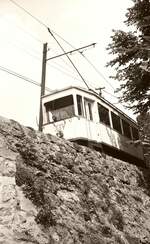 Pöstlingbergbahn Linz__Tw XIV auf der 'Hohen Mauer'.__28-07-1975