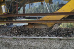 Detailaufnahme vom RU 800 S, während den Arbeiten bei Berg im Drautal:  Hier zu sehen ist, wie der alte Schotter abgegraben wird.