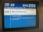 Zuglauf schild  Teil 1: Fast wie im Flugzeug ist die Anzeige wie man auch auf den folgenden Bildern gut erkennen kann. Meine First-Class-Reise im Railjet 66 von Wien West nach Mnchen am 31. Mai 2009.