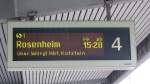 Zugzielanzeiger fr S1 nach Rosenheim im Innsbrucker Hauptbahnhof am 20.4.2013.