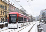 Graz    Variobahn 239  Rotes Kreuz/Blutspende  als Linie 4 in der Conrad von Hötzendorf Straße, 23.02.2018