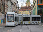 Graz. Variobahn 233  Philoro Edelmetalle  war am 30.08.2020 auf der Linie 20 eingeteilt, hier beim Wenden am Steirerhof.