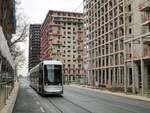 Graz. Noch voller Rohbauten aus Beton ist die Neubaustrecke der Grazer Linie 4 nach Reininghaus. Am 27.01.2023 konnte ich Variobahn 209 der Graz Linien auf besagter Strecke in Fahrtrichtung Liebenau fotografieren.