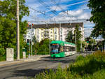Graz. Cityrunner 657 der Graz Linien, verlässt hier am Morgen des 07.05.2024 gerade die Haltestelle Asperngasse.