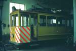 Straßenbahn Innsbruck___Tw 21 in der hinteren Wagenhalle in Bergisel [1907, SWS/MFO ex Albisgütlibahn(bei Zürich), seit 1956 in Innsbruck in Betrieb > 1971 Schienenschleifwagen, museal