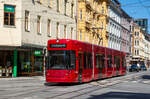 Innsbruck   IVB Flexity 2 335 als Linie 2, Anichstraße, 02.09.2023    