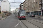 Wien Wiener Linien SL 31 (B1 731) XX, Brigittenau, Jägerstraße / Leipziger Straße am 29. Juni 2017. - Wegen Gleisbauarbeiten in der Klosterneuburger Straße fahren die Züge der SL 31 z.Z. (d.h. ab 6. Juni bis 3. September d.J.) auf ihrer ehemaligen Strecke durch die Jägerstraße. 