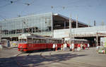 Wien Wiener Linien SL O (E1 4527 + c3 1227) II, Leopoldstadt, Praterstern am 26. Juli 2007. - Scan von einem Farbnegativ. Film: Agfa Vista 200. Kamera: Leica C2.