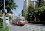 Wien Wiener Linien SL D (E2 4017 + c5 1417) IX, Schlickplatz / Börsegasse am 4.