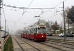 Wien Wiener Linien SL 6 (E2 4303 + c5 15xx) XI, Simmering, Simmeringer Hauptstraße am 16. Oktober 2017.