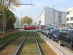 Wien Wiener Linien SL 25: E1 4771 und c4 13x5 biegen am 18.