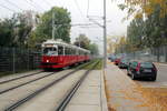 Wien Wiener Linien SL 26 (E1 4855 + c4 1351) XXII, Donaustadt, Hirschstetten, Oberfeldgasse am 18. Oktober 2017.