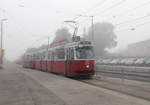 Wien Wiener Linien SL 71 (E2 4092 (SGP 1989) + c5 1492 (Bombardier-Rotax 1988)) XI, Simmering, Simmeringer Hauptstraße / Zentralfriedhof 2.