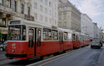 Wien Wiener Linien SL 41 (c5 1418 + E2 4018) IX, Währinger Straße / Berggasse / Schwarzspanierstraße (Hst. Schwarzspanierstraße) am 4. August 2010. - Scan eines Farbnegativs. Film: Kodak FB 200-7. Kamera: Leica C2.