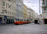 Wien Wiener Linien SL D (E2 4017 + c5 1417) IX, Alsergrund, Porzellangasse / Alserbachstraße / Julius-Tandler-Platz am 4. August 2010. - Scan eines Farbnegativs. Film: Kodak 200-8. Kamera: Kodak Retina Automatic II.