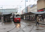 Wien Wiener Linien SL 30 (E1 4794 + c4 1315) XXI, Floridsdorf, Franz-Jonas-Platz / ÖBB-Bahnhof Floridsdorf (Hst.