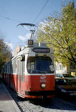 Wien Wiener Linien SL D (E2 4002) XIX, Döbling, Nußdorf, Zahnradbahnstraße (Endstation Beethovengang, Einstieg) am 21.