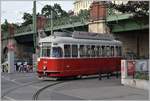 Wagen 548 der Linie 45 beim Stadtbahnhof Josefstädter Strasse. Sonderfahrt. (08.06.2018)