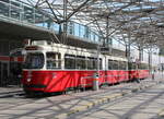 Wien Wiener Linien SL 5 (E2 4069 (SGP 1987)) II, Leopoldstadt, Praterstern am 30. Juli 2018.
