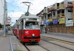 Wien Wiener Linien SL 25 (E1 4771 (SGP 1972) + c4 1327 (Bombardier-Rotax 1975)) XXII, Donaustadt, Konstanziagasse am 26. Juli 2018.
