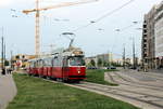 Wien Wiener Linien SL D (E2 4017 + c5 1426) X, Favoriten, Karl-Popper-Straße / Alfred-Adler-Straße am 1.