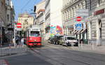 Wien Wiener Linien SL 49 (E1 4548 (Bombardier-Rotax 1975) + c4 1354 (Bombardier-Rotax 1976)) VII, Neubau, Siebensterngasse / Stiftgasse (Hst.