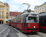 Wien Wiener Linien SL 26 (E1 4844 + c4 1327) XXI, Floridsdorf, Am Spitz am 11. Feber / Februar 2019. - Hersteller der Straßenbahnfahrzeuge: SGP (E1 4844) und Bombardier-Rotax (c4 1327). Baujahr: 1975
