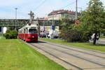 Wien Wiener Stadtwerke-Verkehrsbetriebe / Wiener Linien: Gelenktriebwagen des Typs E1: E1 4528 + c3 1249 als SL 6 Linke Wienzeile am 11. Mai 2017. - E1 4528: Bombardier-Rotax, vorm. Lohnerwerke, 1973; c3 1249: Lohnerwerke 1961.