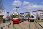 Am 6. April 2010 verlässt E2 4078 mit c5 1478 die Endstation Otto-Probst-Platz in Richtung Kurzentrum Oberlaa. Wenige Minuten später wird ihm der E2 4312 samt c5 - Beiwagen folgen. 